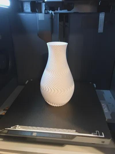 3D Printed Cosmic Swirl Vase – Modern Gradient Home Decor