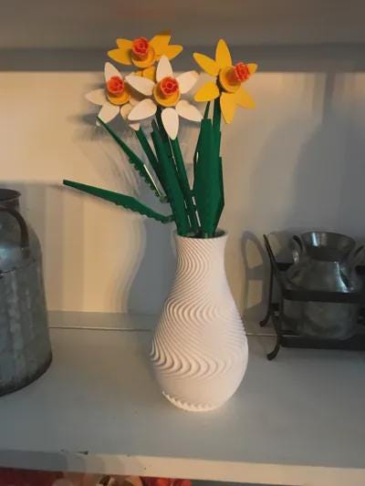 3D Printed Cosmic Swirl Vase – Modern Gradient Home Decor
