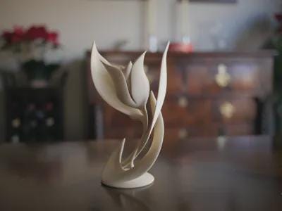 Eternal Bloom Sculptural Tulip Vase – Modern 3D Printed Art Décor