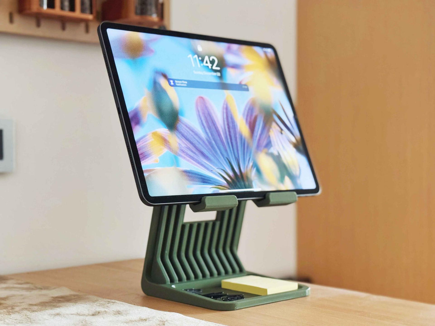Ergonomic Desk Holder, 3D Printed iPad Dock