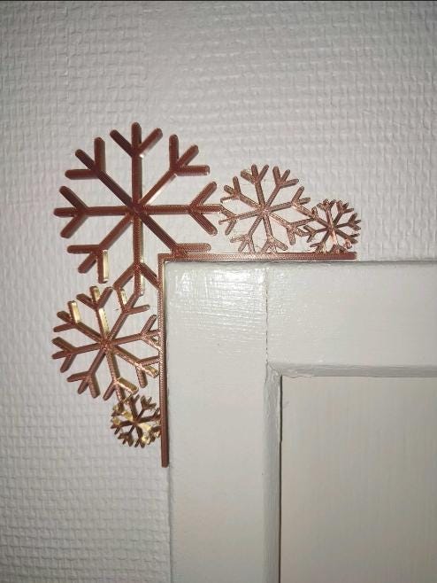 Snowflake Door Corner