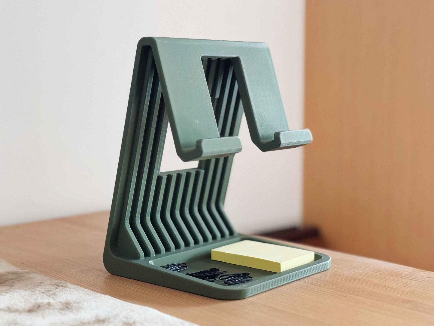 Ergonomic Desk Holder, 3D Printed iPad Dock