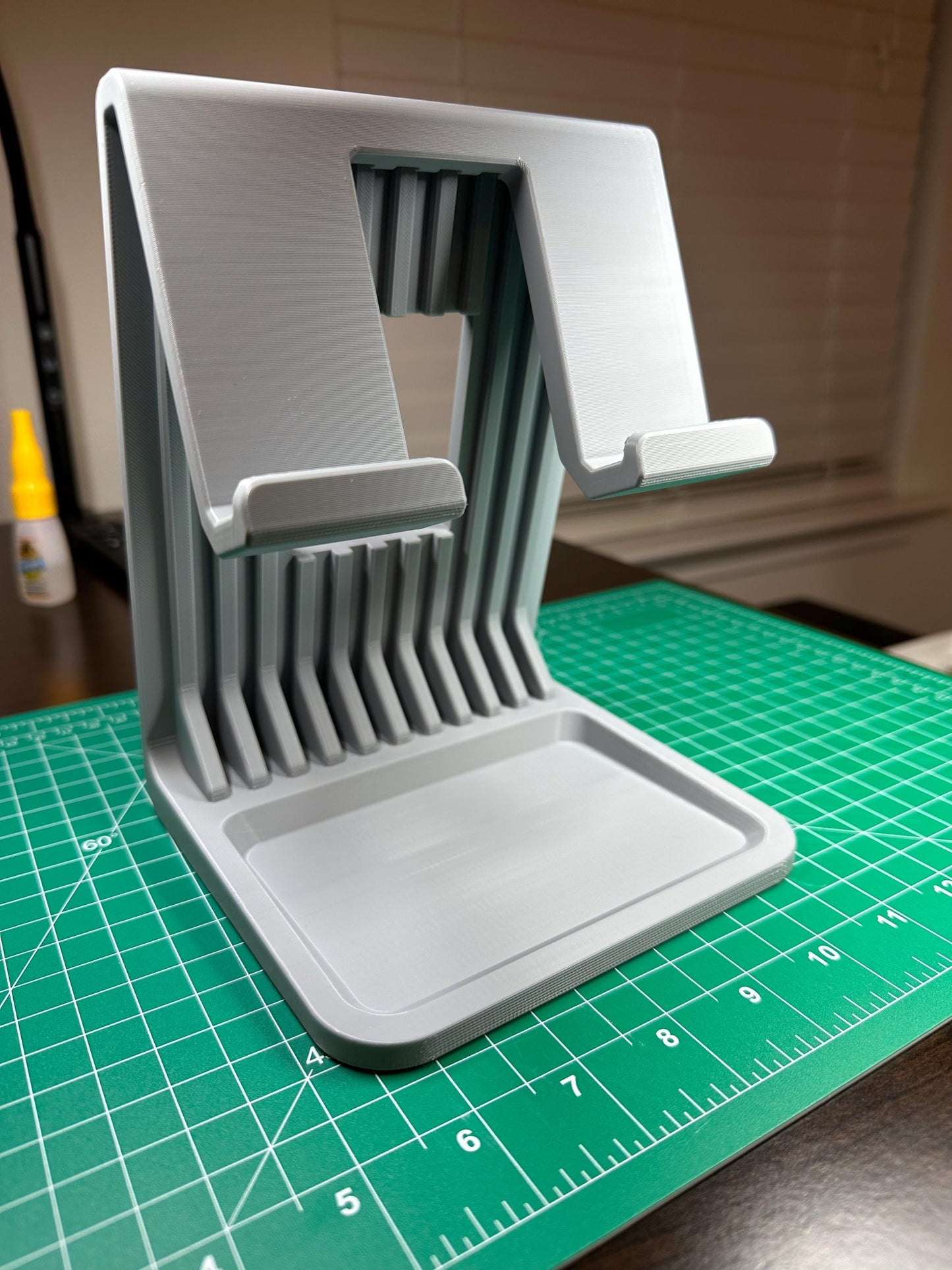 Ergonomic Desk Holder, 3D Printed iPad Dock