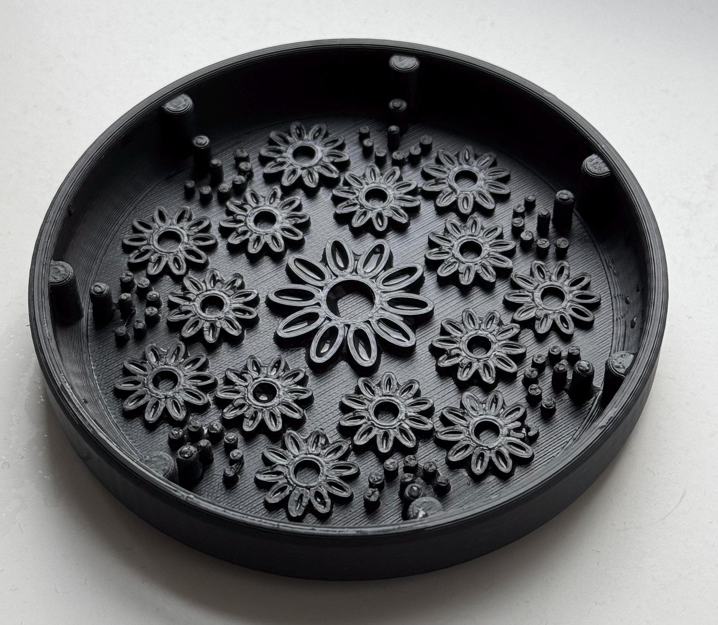 3D Printed Makeup Brush Cleaner Bowl | Cosmetic Brush Washing Bowl | Gift for Makeup Lovers | Bathroom Vanity Tool