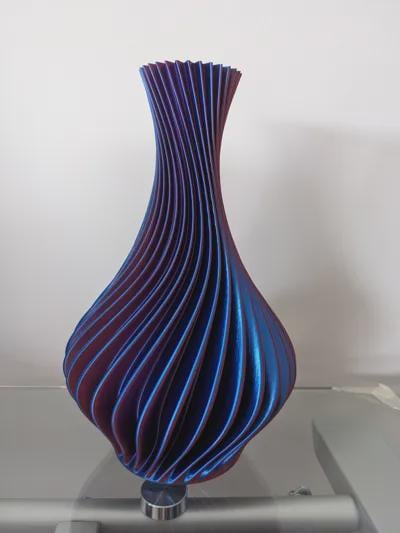 Modern Swirl Flower Vase