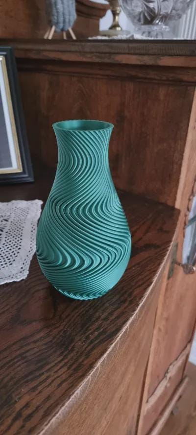 3D Printed Cosmic Swirl Vase – Modern Gradient Home Decor
