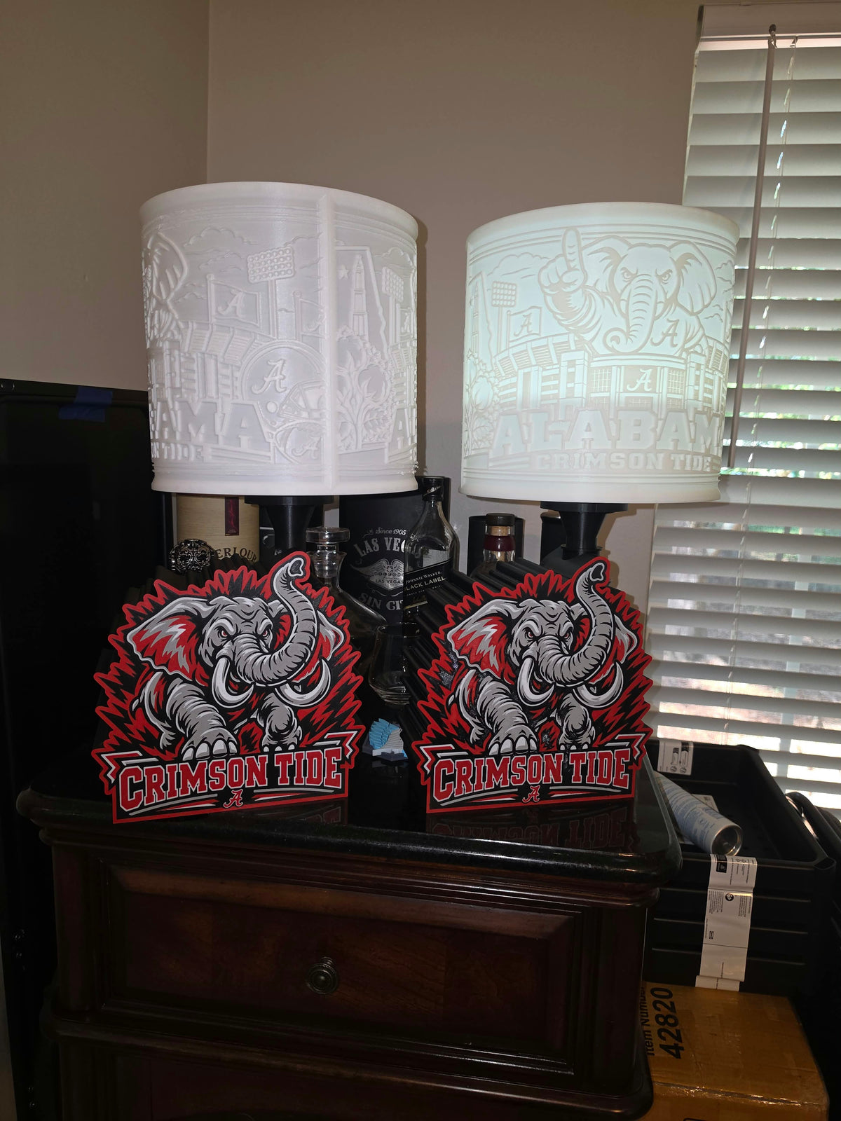 Custom College Football Lithophane Lamp – 3D Printed Sports Décor | UniqueXclusives