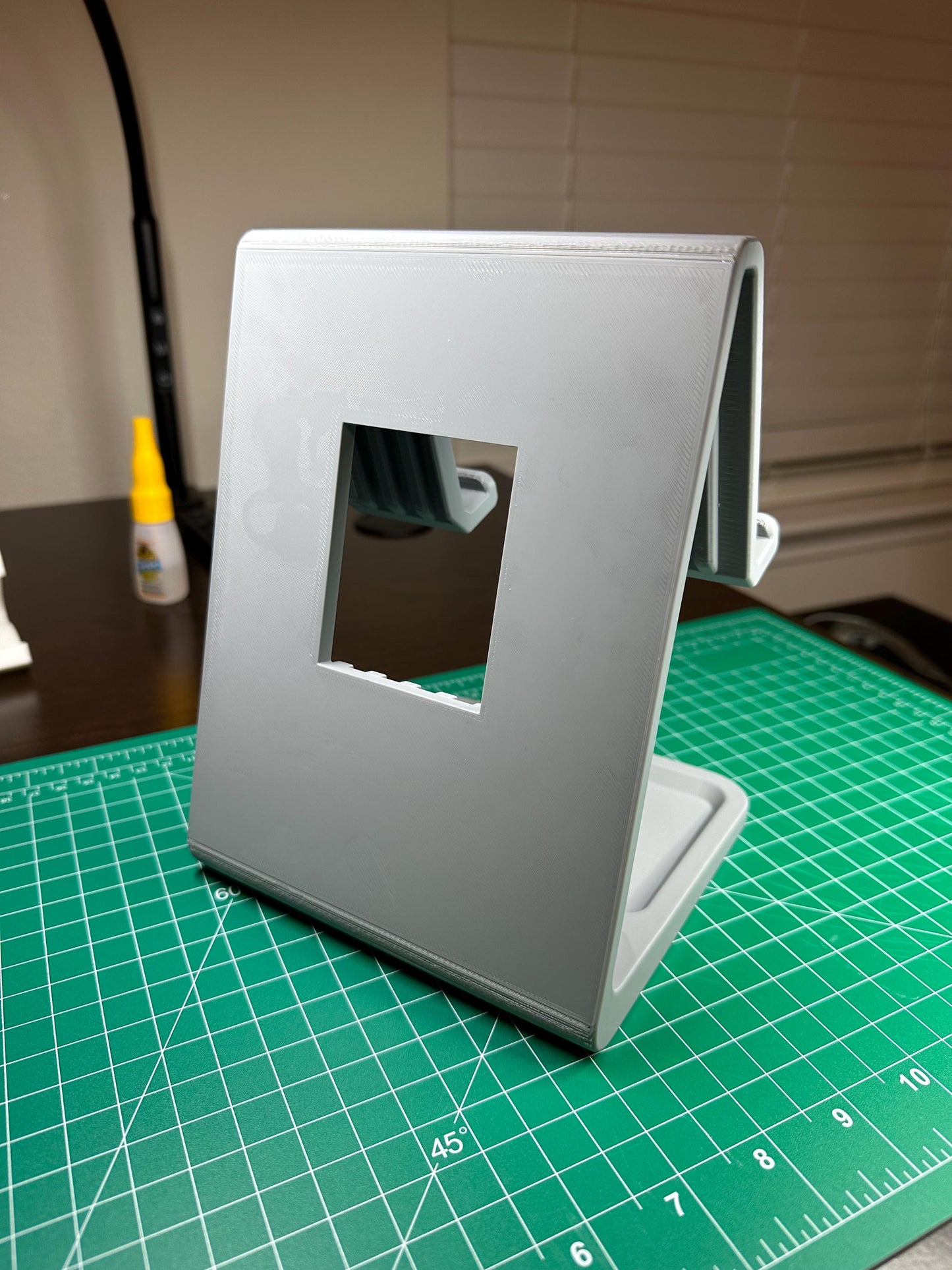 Ergonomic Desk Holder, 3D Printed iPad Dock