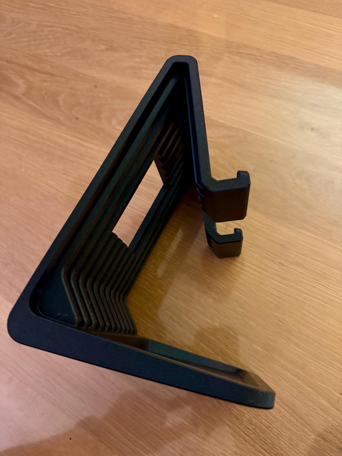 Ergonomic Desk Holder, 3D Printed iPad Dock