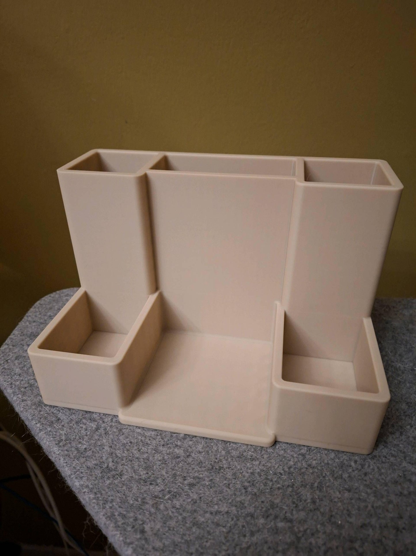 3D Printed Bathroom & Makeup Organizer | Modern Vanity Storage Tray | Desk, Office or Cosmetic Holder | Minimal Home Organization