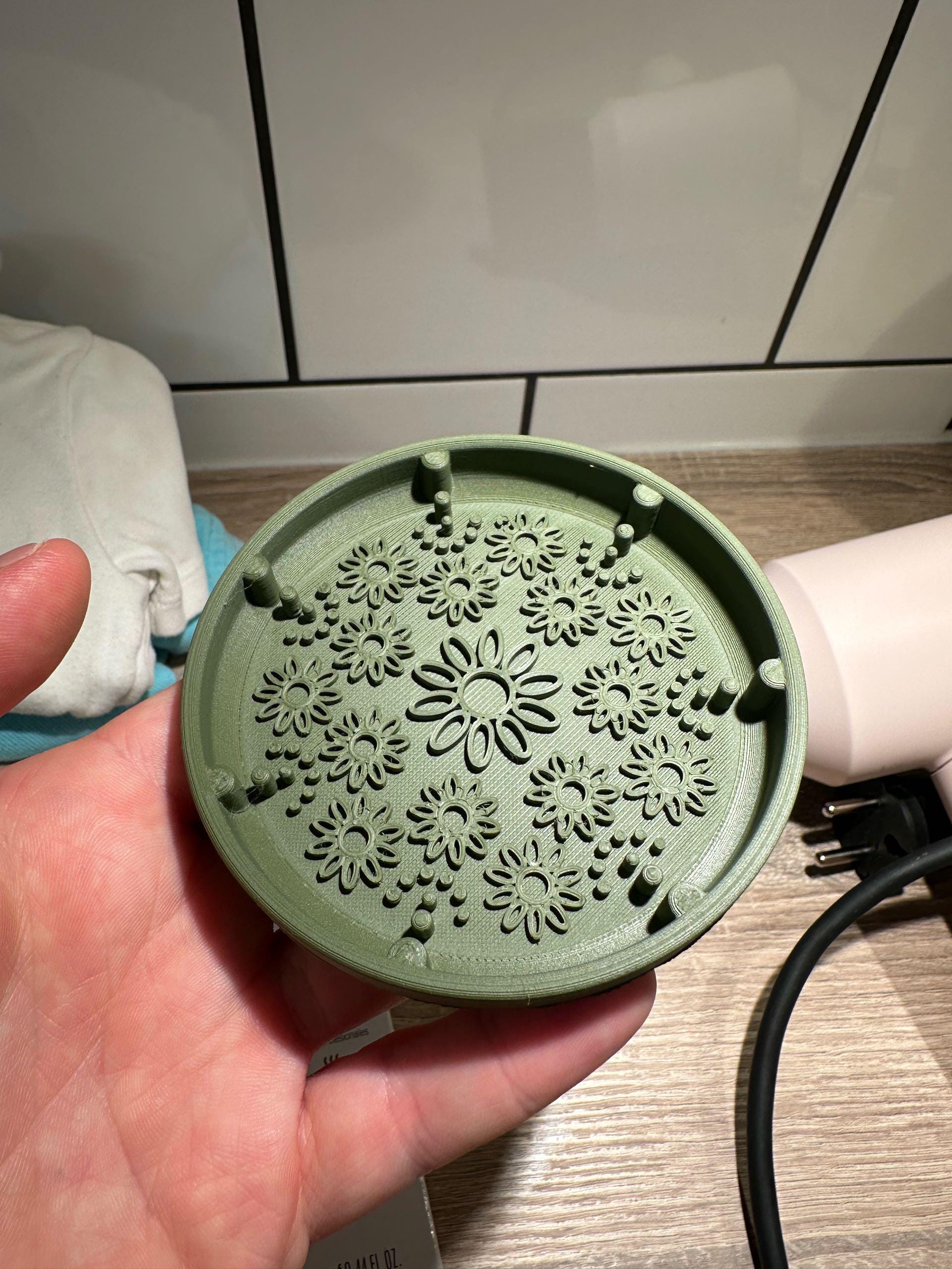 3D Printed Makeup Brush Cleaner Bowl | Cosmetic Brush Washing Bowl | Gift for Makeup Lovers | Bathroom Vanity Tool